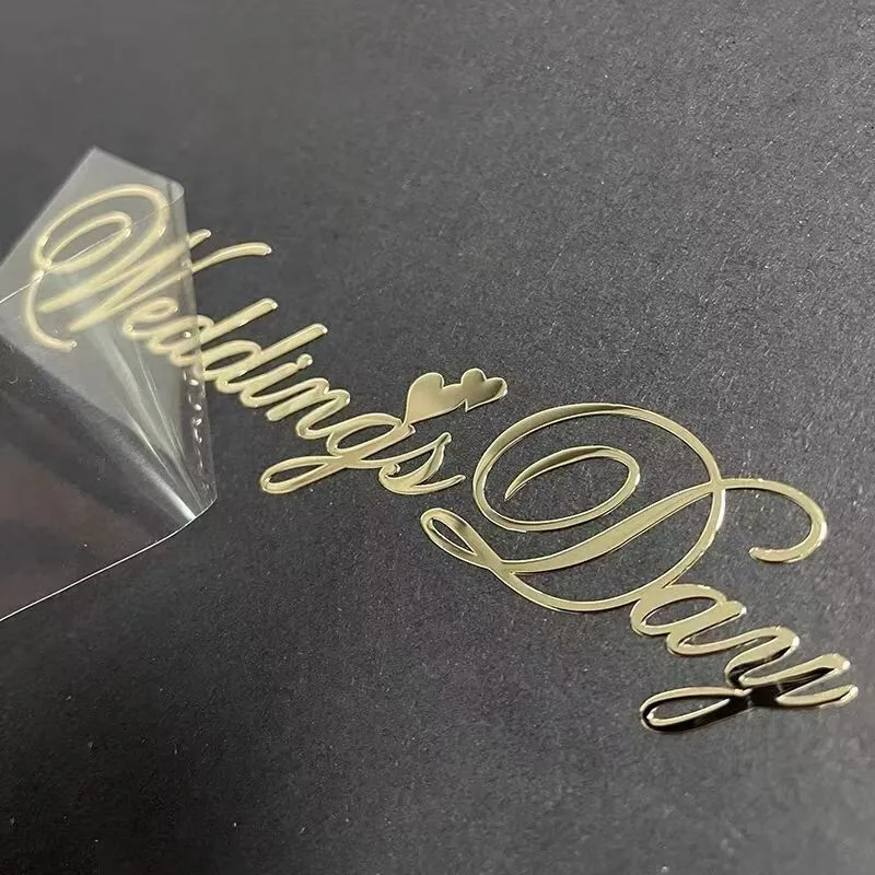 Разликата помеѓу налепниците за пренос на УВ и метал