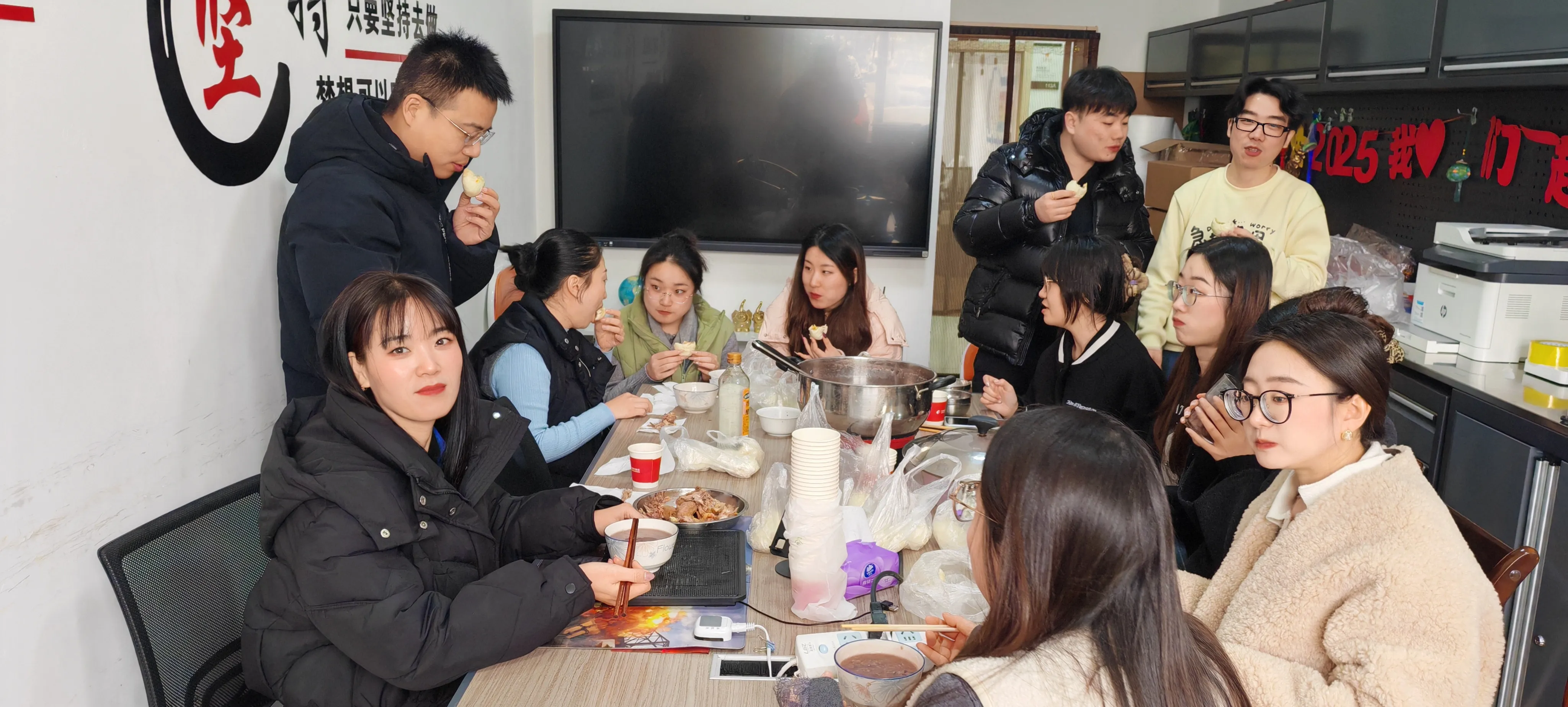 Вкус на традиција и топли желби во пакетот JOJO