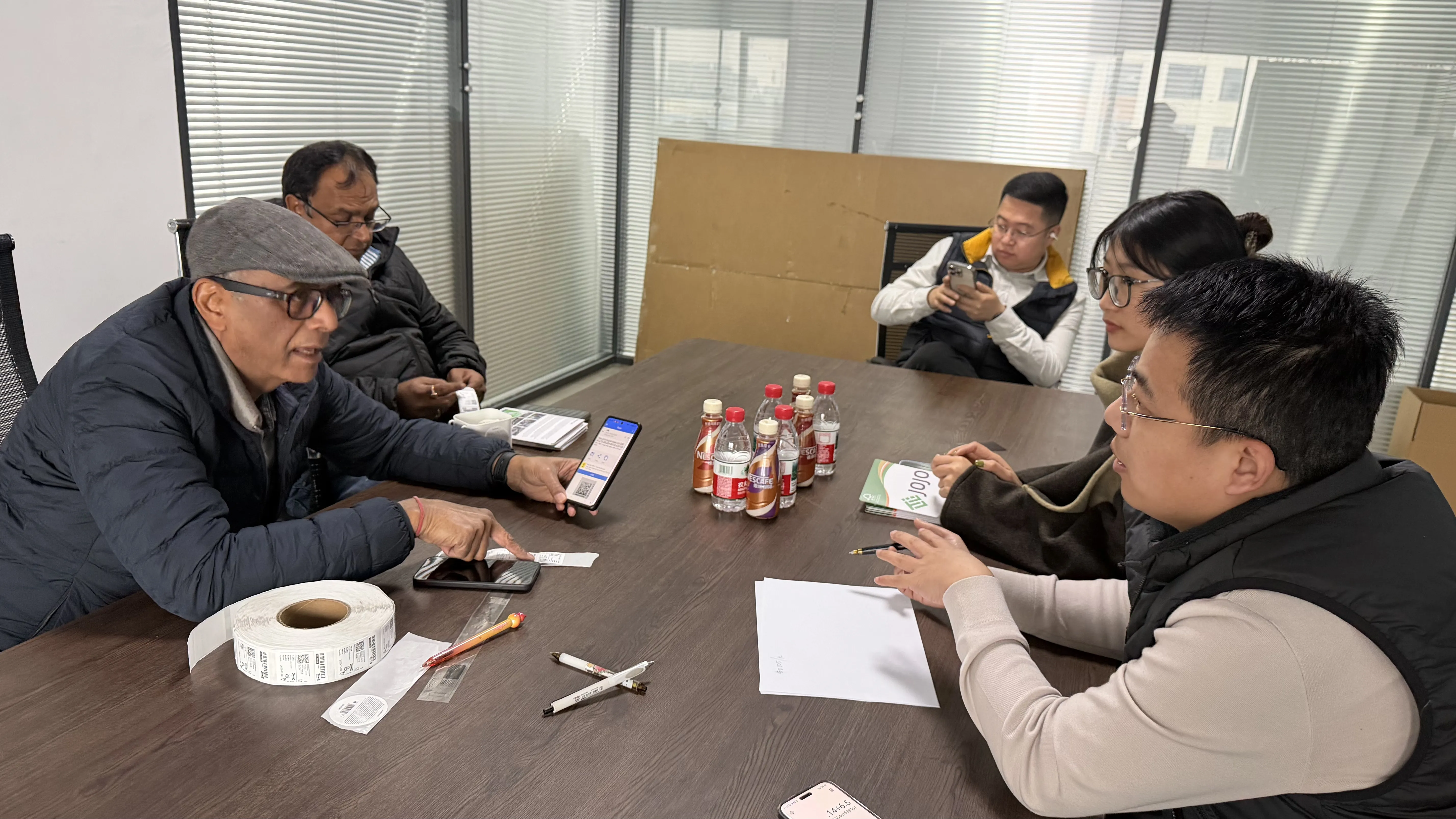 Топло добредојде на клиентите да ја посетат нашата фабрика