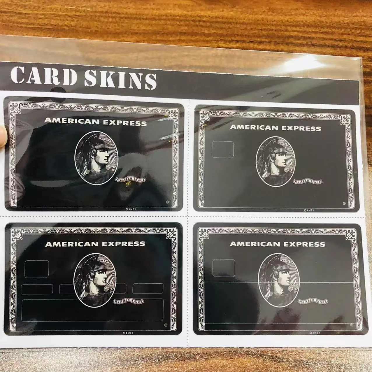 Овде можете да ги најдете налепниците за кредитни картички што ги сакате